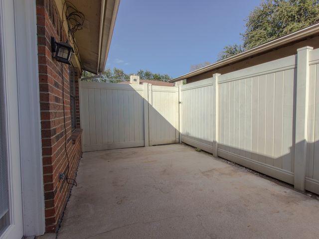 2240 Tarpley Road 62, Carrollton, TX 75006