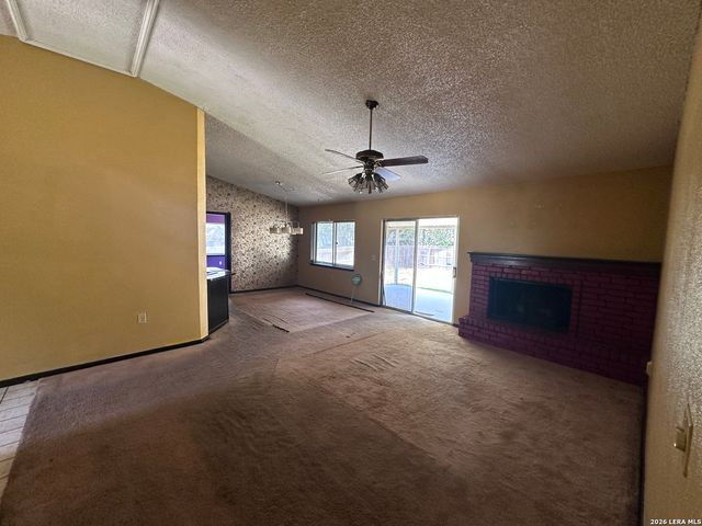 16442 Ross Oak St, San Antonio, TX 78247