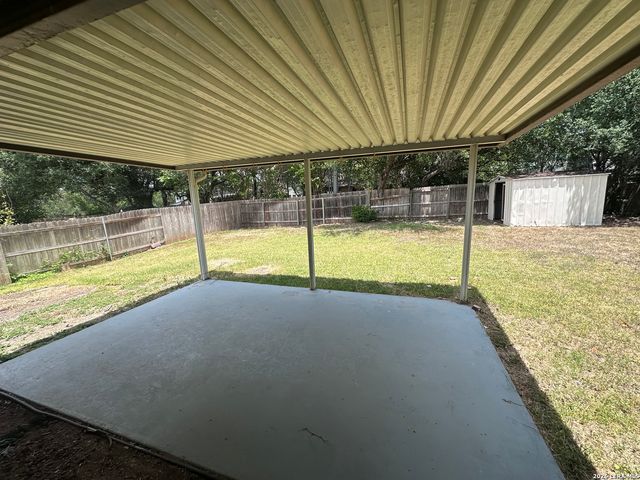 16442 Ross Oak St, San Antonio, TX 78247