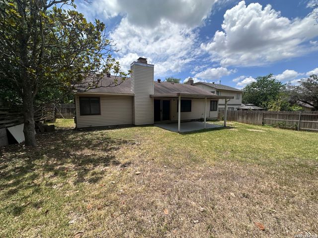 16442 Ross Oak St, San Antonio, TX 78247