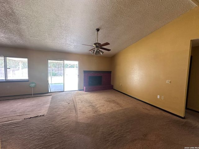 16442 Ross Oak St, San Antonio, TX 78247