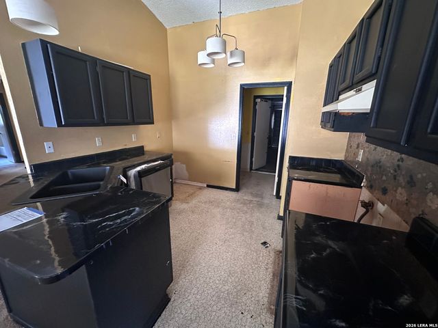 16442 Ross Oak St, San Antonio, TX 78247