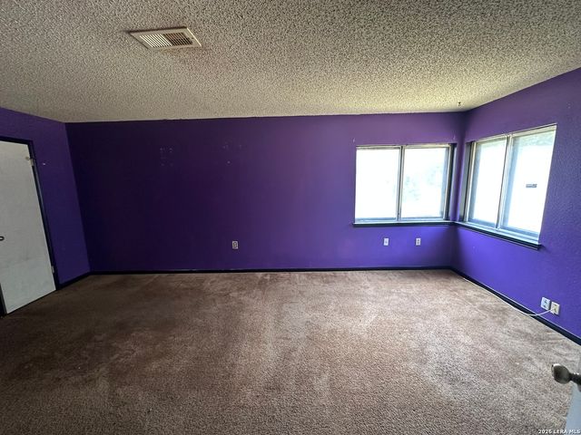 16442 Ross Oak St, San Antonio, TX 78247