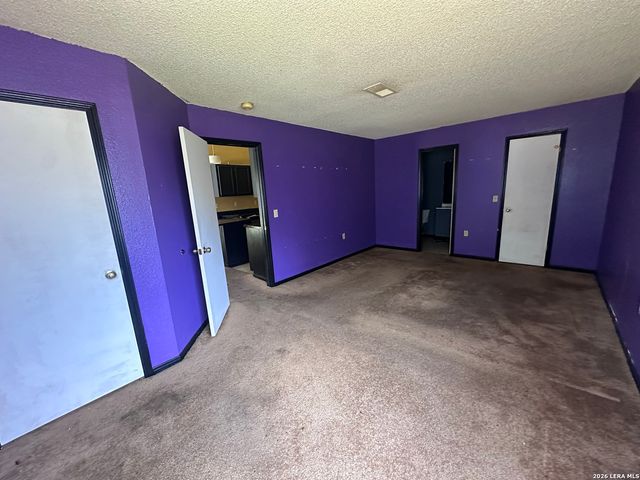 16442 Ross Oak St, San Antonio, TX 78247
