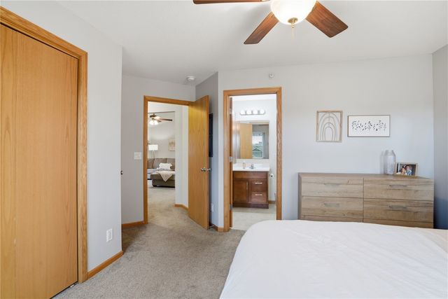900 Rachael Street 302, North Liberty, IA 52317
