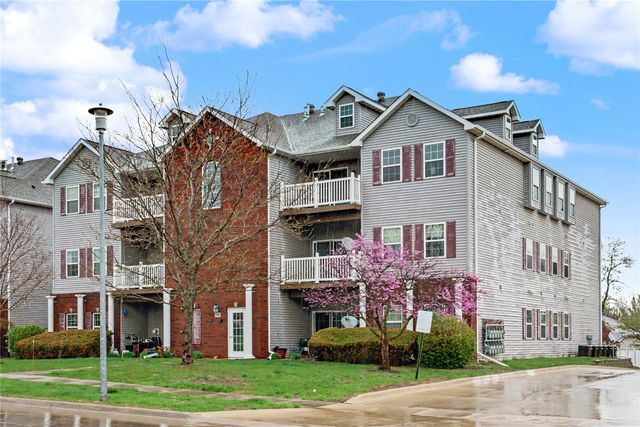 900 Rachael Street 302, North Liberty, IA 52317