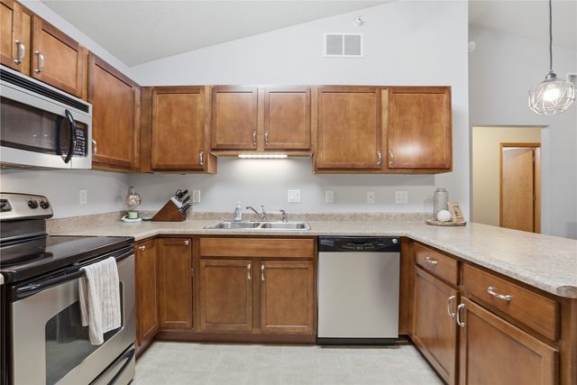900 Rachael Street 302, North Liberty, IA 52317