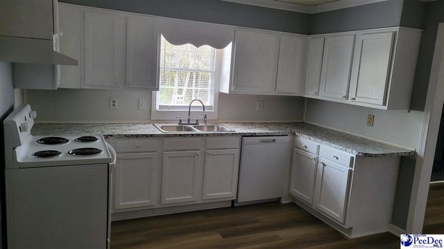 132 N Pine Court Circle, Florence, SC 29506