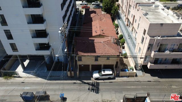 11017 Hartsook Street, North Hollywood (los Angeles), CA 91601