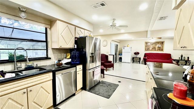 14216 BRIARTHORN DRIVE, Tampa, FL 33625
