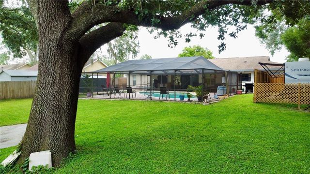 14216 BRIARTHORN DRIVE, Tampa, FL 33625