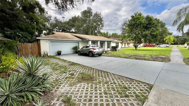 14216 BRIARTHORN DRIVE, Tampa, FL 33625