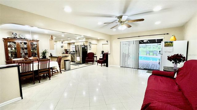 14216 BRIARTHORN DRIVE, Tampa, FL 33625