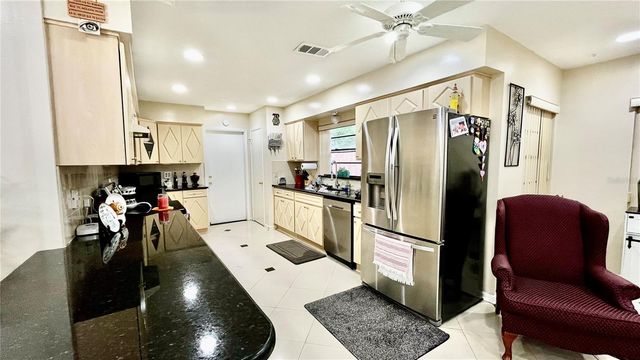 14216 BRIARTHORN DRIVE, Tampa, FL 33625