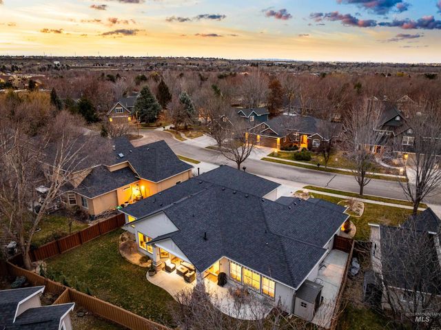 5358 E Softwood Ct, Boise, ID 83716