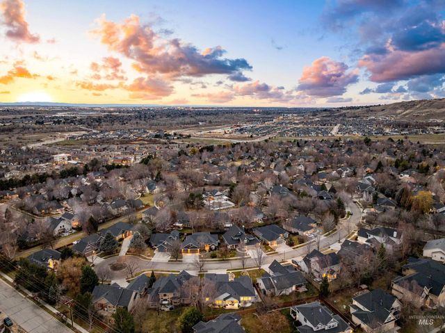 5358 E Softwood Ct, Boise, ID 83716