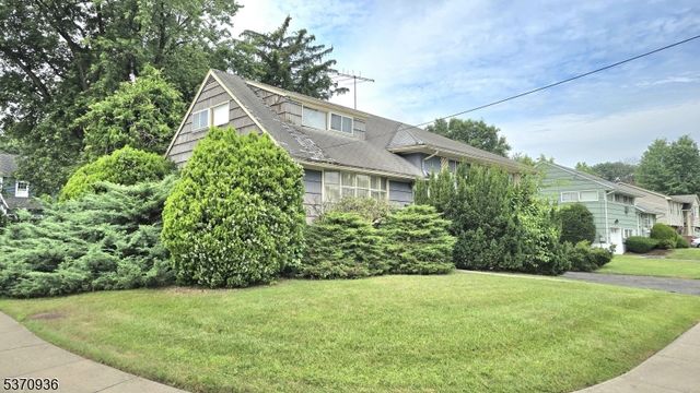 65 Dalewood Rd, Clifton City, NJ 07013