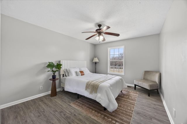 2758 N Whitfield Rd, Clarksville, TN 37040