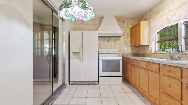 1020 ROMANO AVENUE, Orlando, FL 32807