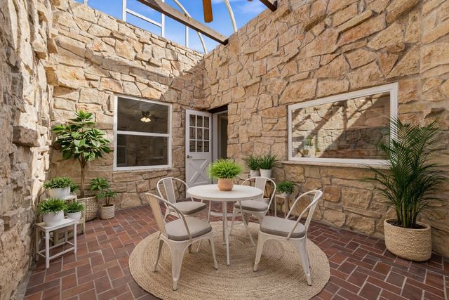 413 Meadowview Road, Weatherford, TX 76087