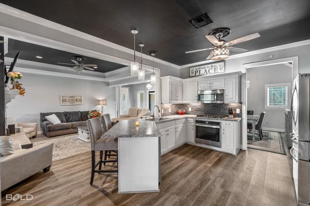 10606 Ferry Lake Road, Oil City, LA 71061