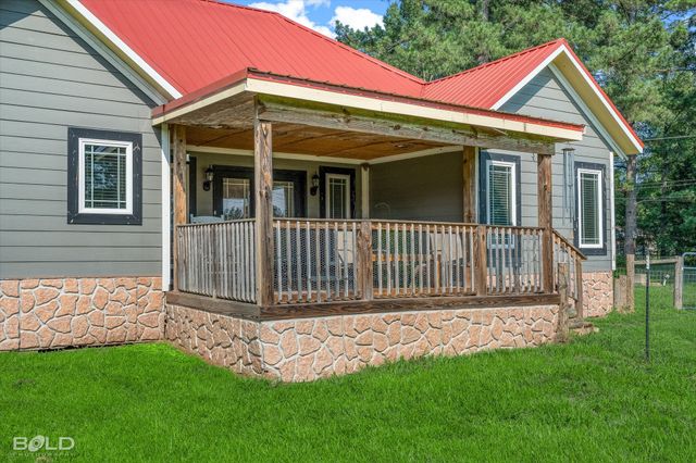 10606 Ferry Lake Road, Oil City, LA 71061