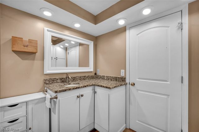 5769 Som Center Road, Willoughby, OH 44094