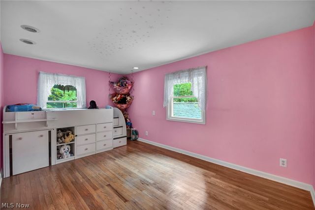 5769 Som Center Road, Willoughby, OH 44094