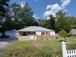 13551 HAYNES Avenue, Mishawaka, IN 46545