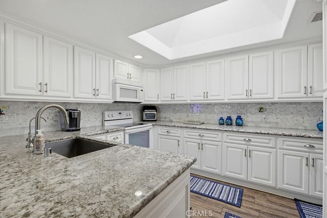 M7-161L Northwood Road, Seal Beach, CA 90740