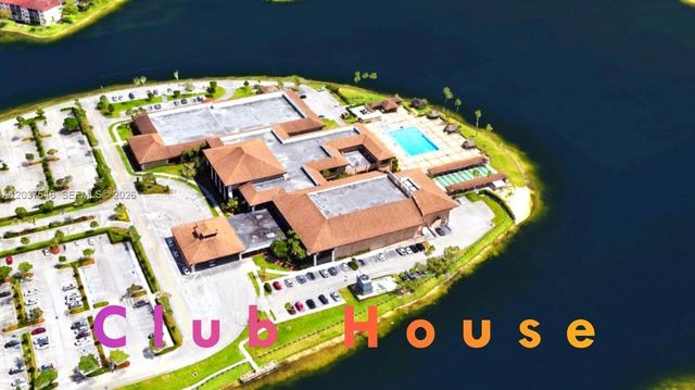 1300 SW 130th Avenue 101F, Pembroke Pines, FL 33027