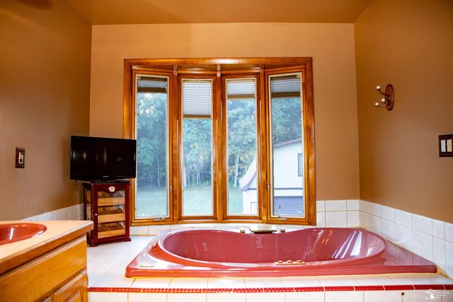 24576 Arsenal Road, Brownstown Twp, MI 48134