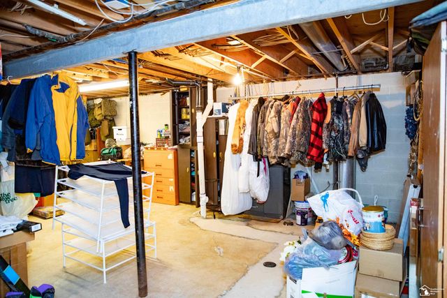 24576 Arsenal Road, Brownstown Twp, MI 48134