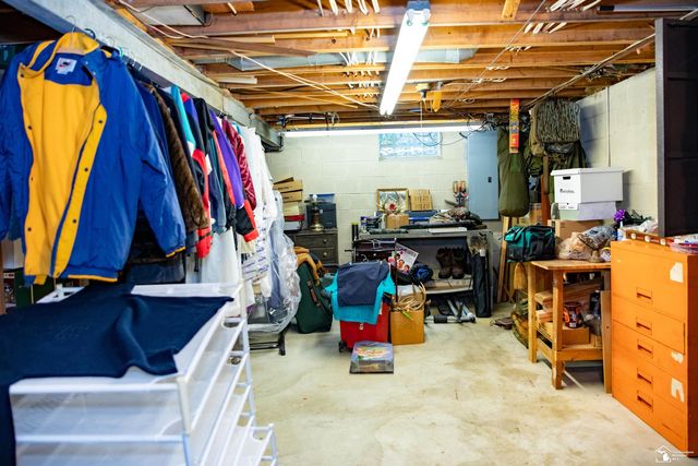 24576 Arsenal Road, Brownstown Twp, MI 48134