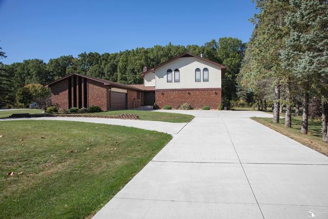 24576 Arsenal Road, Brownstown Twp, MI 48134
