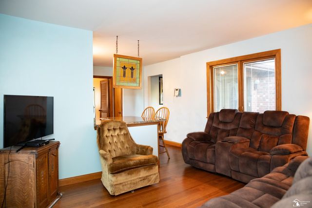 24576 Arsenal Road, Brownstown Twp, MI 48134