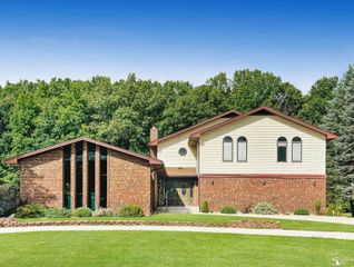 24576 Arsenal Road, Brownstown Twp, MI 48134
