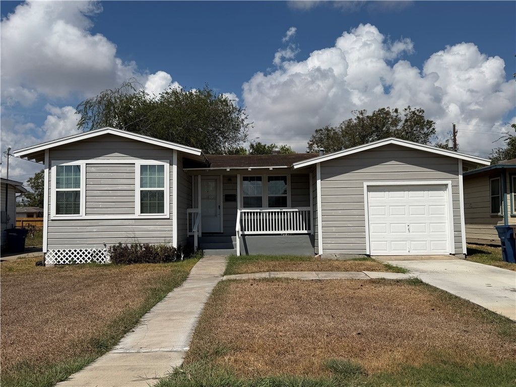 4809 Rogerson Dr, Corpus Christi, TX 78415