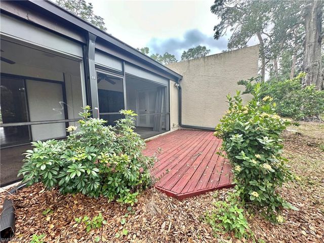 209 Pinebrook DR, Fort Myers, FL 33907