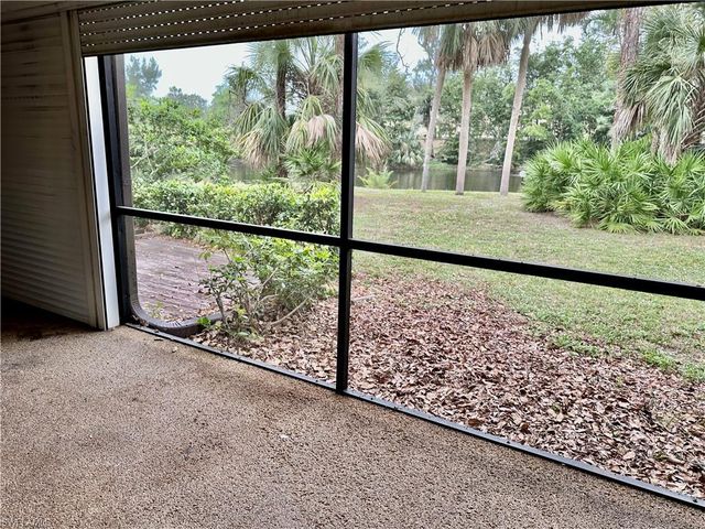 209 Pinebrook DR, Fort Myers, FL 33907