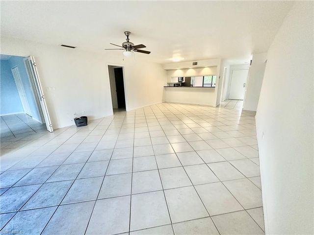 209 Pinebrook DR, Fort Myers, FL 33907