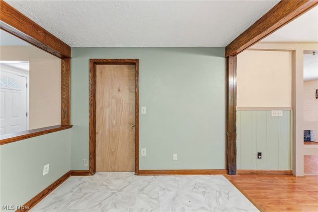 154 Fairfield Road, Avon Lake, OH 44012