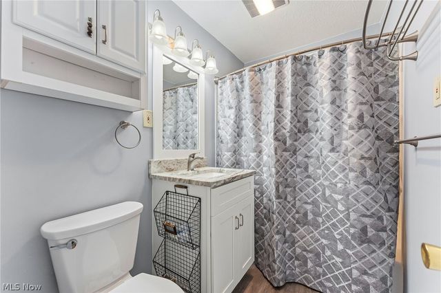 154 Fairfield Road, Avon Lake, OH 44012