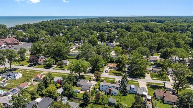 154 Fairfield Road, Avon Lake, OH 44012
