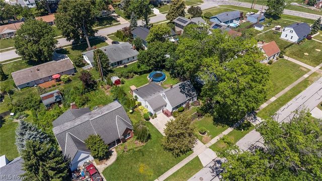 154 Fairfield Road, Avon Lake, OH 44012