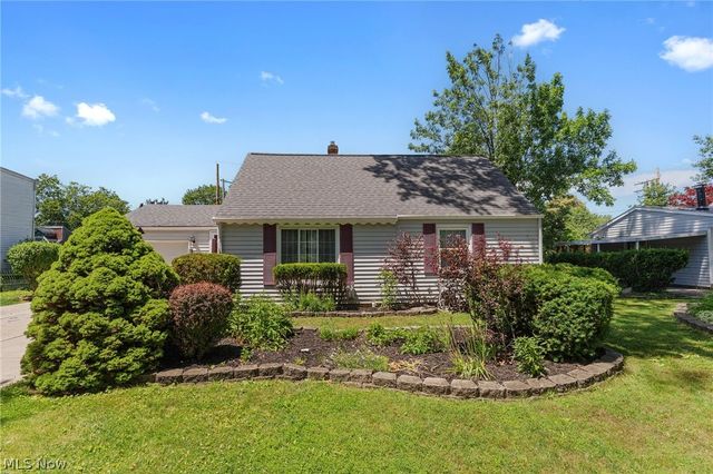 154 Fairfield Road, Avon Lake, OH 44012