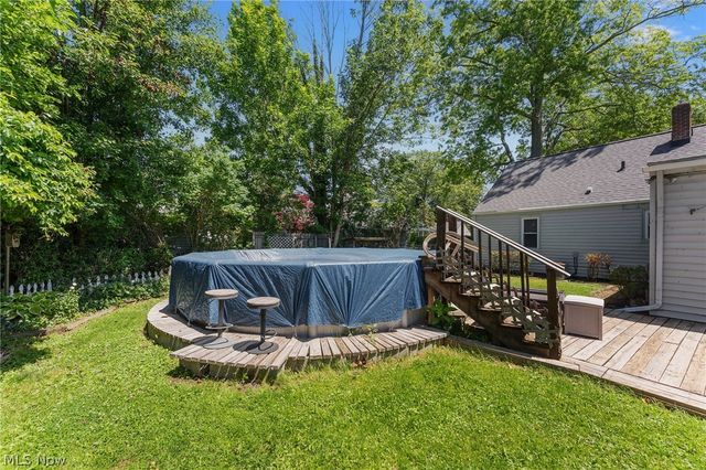 154 Fairfield Road, Avon Lake, OH 44012