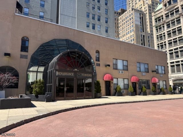 111 Mulberry St 4K, Newark City, NJ 07103