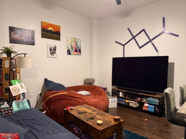 111 Mulberry St 4K, Newark City, NJ 07103