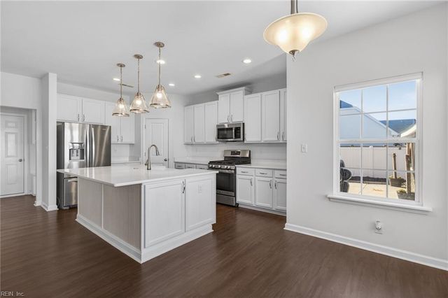 106 Gander DR, Moyock, NC 27958